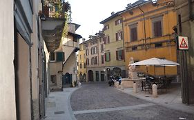 Casa Vacanza Fontana Del Delfino