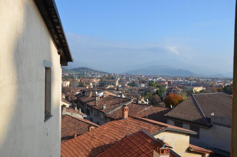Casa Vacanza Fontana Del Delfino Bergamo Esterno foto