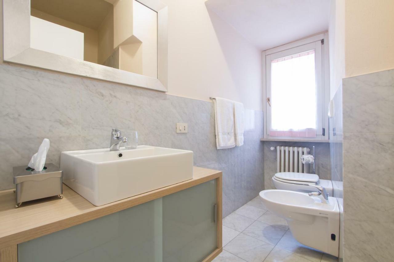 Casa Vacanza Fontana Del Delfino Bergamo Esterno foto