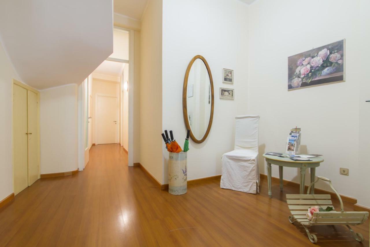 Casa Vacanza Fontana Del Delfino Bergamo Esterno foto
